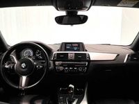 begagnad BMW 118 i M sport Shadowline Sensorer Skinn 136hk