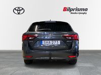 begagnad Toyota Avensis Kombi 2.0 D-4D Activeplus Drag 143hk Facelift