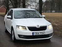 Begagnad Skoda Octavia Elegance 180 HK (132 kW) 2014 Vit Halvkombi