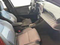 Begagnad Renault 4 E-Tech Techno 110 kW (150 HK) 2025 Röd (red) SUV