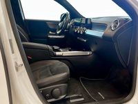 Begagnad Mercedes EQB300 AMG line 167 kW (228 HK) 2022 Vit SUV