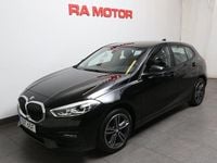 Begagnad BMW 118 Sport Line 136 HK (100 kW) 2022 Svart (668 svart 2) Halvkombi