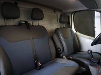 begagnad Renault Trafic 2.0 dCi Manuell 2011, Minibuss