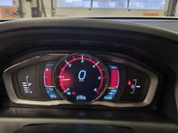 Begagnad Volvo XC60 Momentum 136 HK (100 kW) 2014 Vit SUV