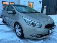 begagnad Kia Ceed Cee´dcee'd 1.6 CRDi Euro 5 2013, Halvkombi