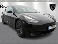 Begagnad Tesla Model 3 Standard Range 235 kW (320 HK) 2022 Svart Sedan