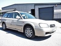 Begagnad Subaru Legacy 157 HK (115 kW) 1999 Beige Kombi