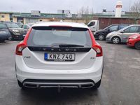 begagnad Volvo V60 CC D3 Geartronic Momentum Euro 6