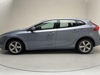 Begagnad Volvo V40 Kinetic 122 HK (89 kW) 2017 Ljusblå