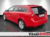 Begagnad Volvo V60 Momentum 136 HK (100 kW) 2015 Röd Kombi