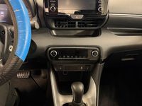 Begagnad Toyota Yaris Hybrid 116 HK (85 kW) 2023