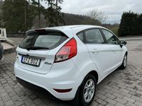 begagnad Ford Fiesta 5-dörrar 1.6 TDCi ECOnetic Titanium Euro 5