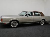 begagnad Lincoln Town Car 5.0 V8 SEFI H.O. Automatisk, 162hk, 1989