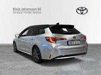 begagnad Toyota Corolla Hybrid 1,8 TS Style Bi-Tone Vinterhjul ingår