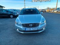 begagnad Volvo V70 D2 Momentum Euro 5, Drag