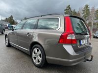 begagnad Volvo V70 2.4D Momentum Euro 4 Dragkrok 175 hk