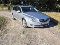 Begagnad Volvo V70 Momentum 181 HK (133 kW) 2015 Silver Kombi