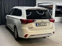 Begagnad Mitsubishi Outlander Edition 224 HK (164 kW) 2020 Vit SUV