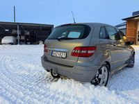 Begagnad Mercedes B200 136 HK (100 kW) 2007 Minibuss