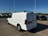 begagnad Mercedes Vito 111CDI SKÅP LÅNG VÄRMARE EU6 DRAG 2-ÅRS G