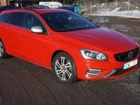 Begagnad Volvo V60 R-Design 231 HK (169 kW) 2016 Röd Kombi