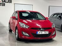Begagnad Hyundai i30 110 HK (80 kW) 2013 Röd Halvkombi