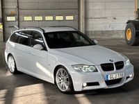 begagnad BMW 325 i Touring, M Sport, Drag