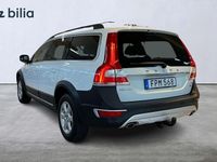 begagnad Volvo XC70 D4 AWD D4 AWD Momentum BLIS Drag City Safety Värmare 2015 Vit