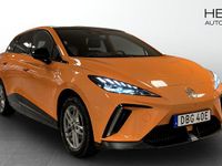 Begagnad MG MG4 EV Luxury 150 kW (204 HK) 2022 Orange Halvkombi