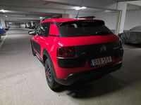 Begagnad Citroën C4 Cactus PureTech 82 HK (60 kW) 2015 Röd Halvkombi