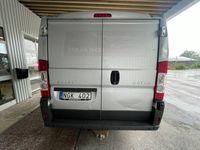 begagnad Peugeot Boxer Van 335 2.2 HDi 130hk Drag*Lågmilare*MOMS