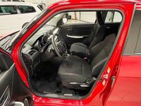 Begagnad Suzuki Swift 2023 Röd