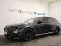 Begagnad BMW M5 Comfort Edition 728 HK (535 kW) 2025 Sophistogrå metallic Kombi
