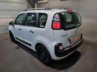 Begagnad Citroën C3 Picasso 92 HK (67 kW) 2011 Vit Minibuss