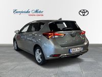 begagnad Toyota Auris Hybrid Auris