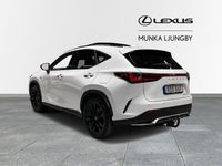 begagnad Lexus NX350h AWD F-Sport S Panorama Drag 2022, SUV