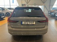 begagnad Volvo V90 B4 Bensin Core 2024, Kombi