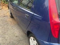 Begagnad Fiat Punto Dynamic 80 HK (58 kW) 2004 Halvkombi