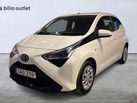 Begagnad Toyota Aygo X-play 72 HK (52 kW) 2018 Vit Halvkombi