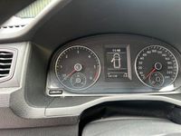 Begagnad VW Caddy 102 HK (75 kW) 2016 Röd Minibuss