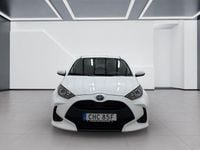 Begagnad Toyota Yaris Hybrid Active 116 HK (85 kW) 2021 Vit Halvkombi