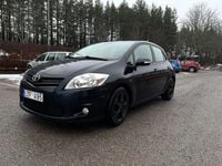 Begagnad Toyota Auris 132 HK (97 kW) 2011 Halvkombi