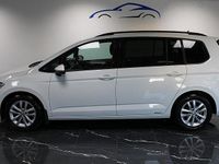 Begagnad VW Touran 110 HK (80 kW) 2018 Vit Minibuss