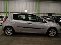 begagnad Renault Clio Ny Kamrem\Vattenpump