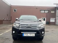 begagnad Toyota HiLux Dubbelhytt 2.4 AWD Premium / Skinn/Euro 6/Moms