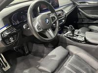 begagnad BMW 535 540 d xDrive Touring M Sport Innovation Panorama H K 2021, Sedan