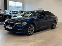 begagnad BMW 520 d xDrive Sedan Sport line Taklucka Drag Låga mil