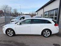 Begagnad Opel Insignia Edition 160 HK (117 kW) 2011 Vit Kombi