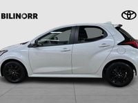 Begagnad Toyota Yaris 2024 Vit Halvkombi
