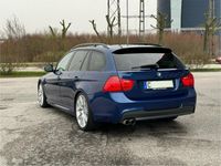 begagnad BMW 325 i Touring M Sport LCI